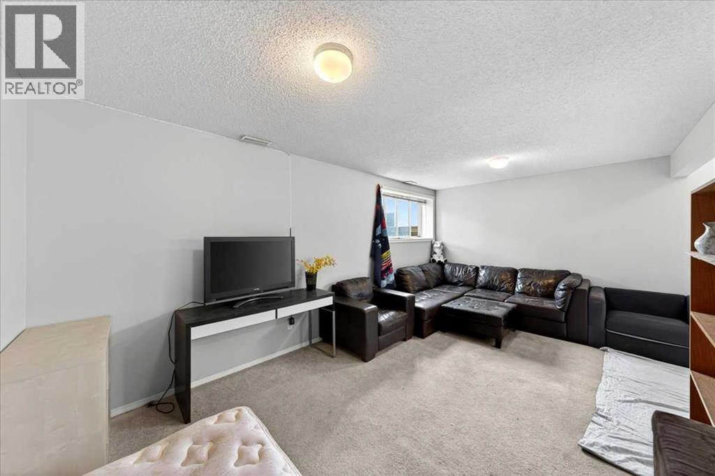 15 Cedarview Mews SW - 42
