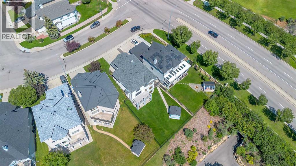 9 Panorama Hills Manor NW - 39