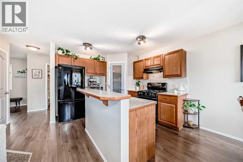 208 Stonegate Crescent NW - 7