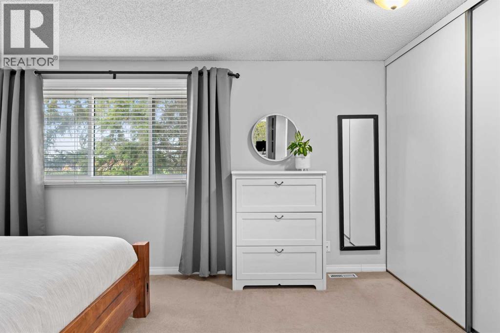 165 Woodmont Terrace SW - 21
