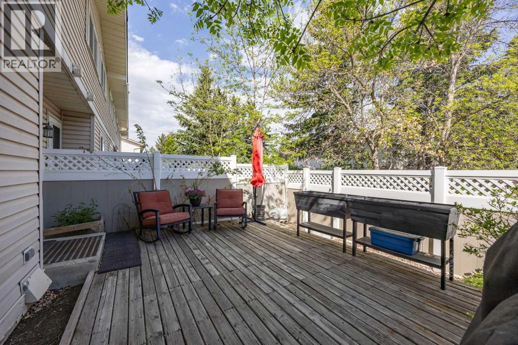 165 Woodmont Terrace SW - 17