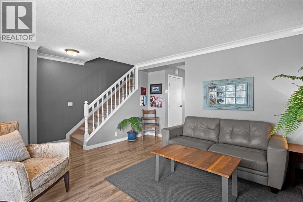 165 Woodmont Terrace SW - 6
