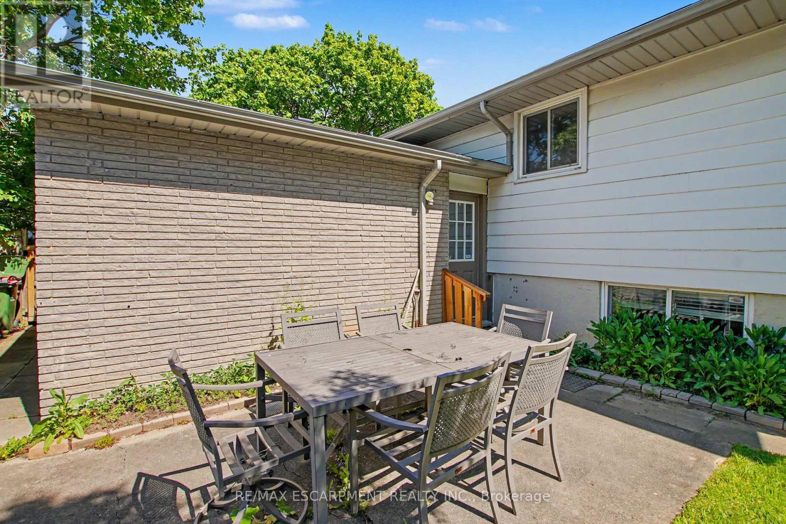 304 ST ANDREWS DRIVE - 27