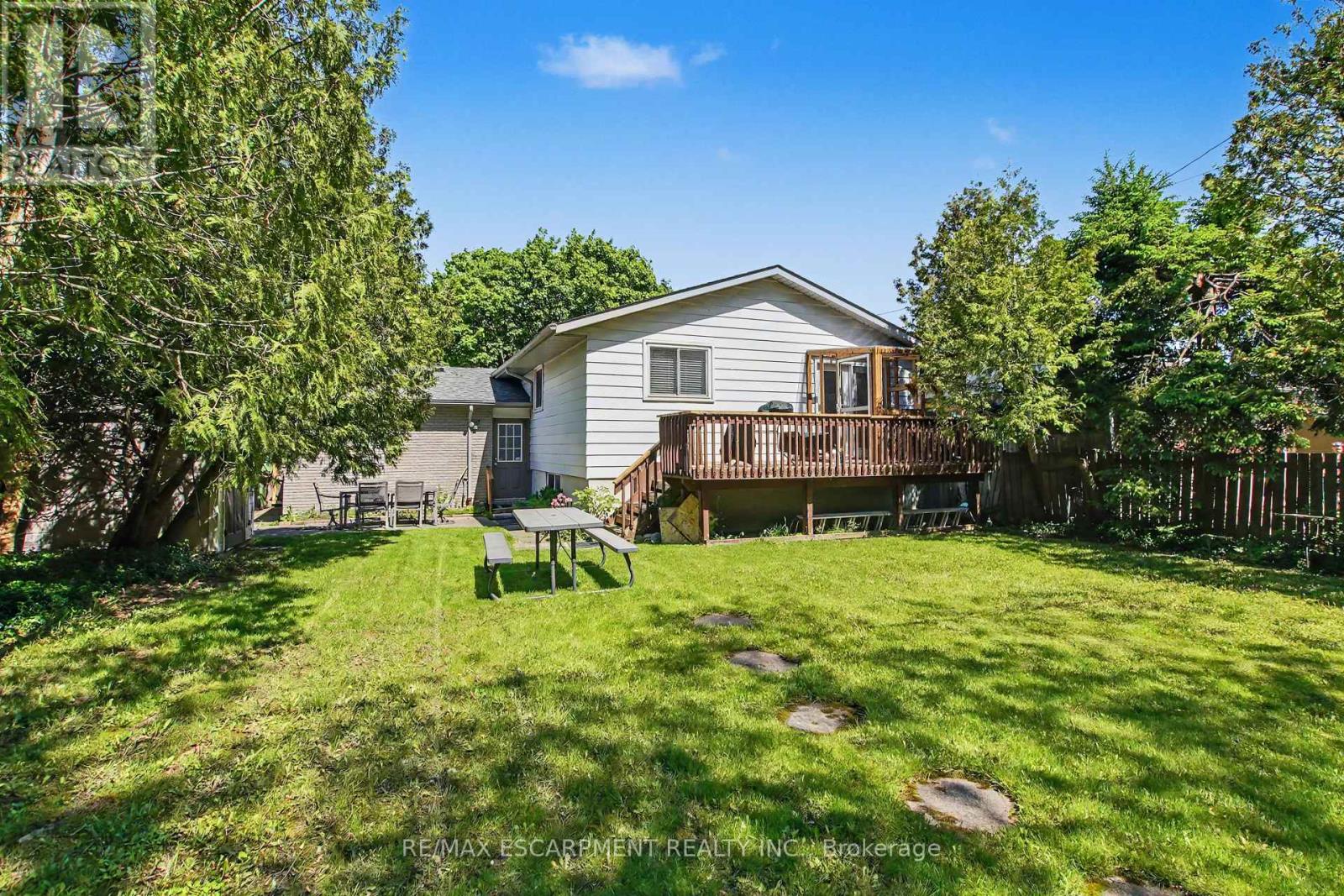 304 ST ANDREWS DRIVE - 31