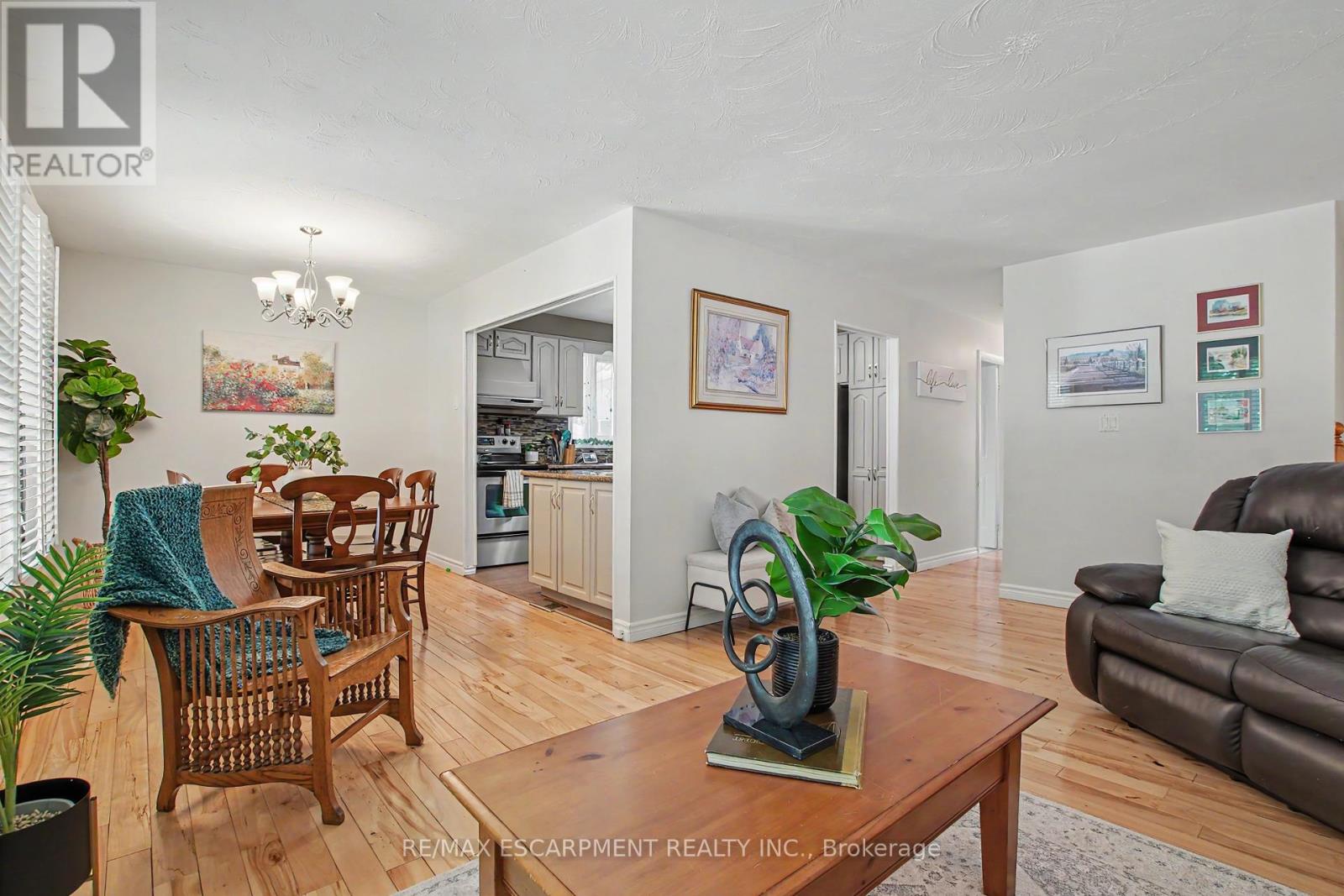 304 ST ANDREWS DRIVE - 9