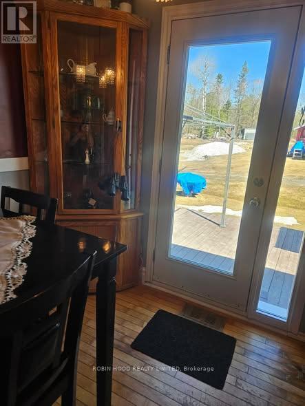 892 SECORD ROAD - 16