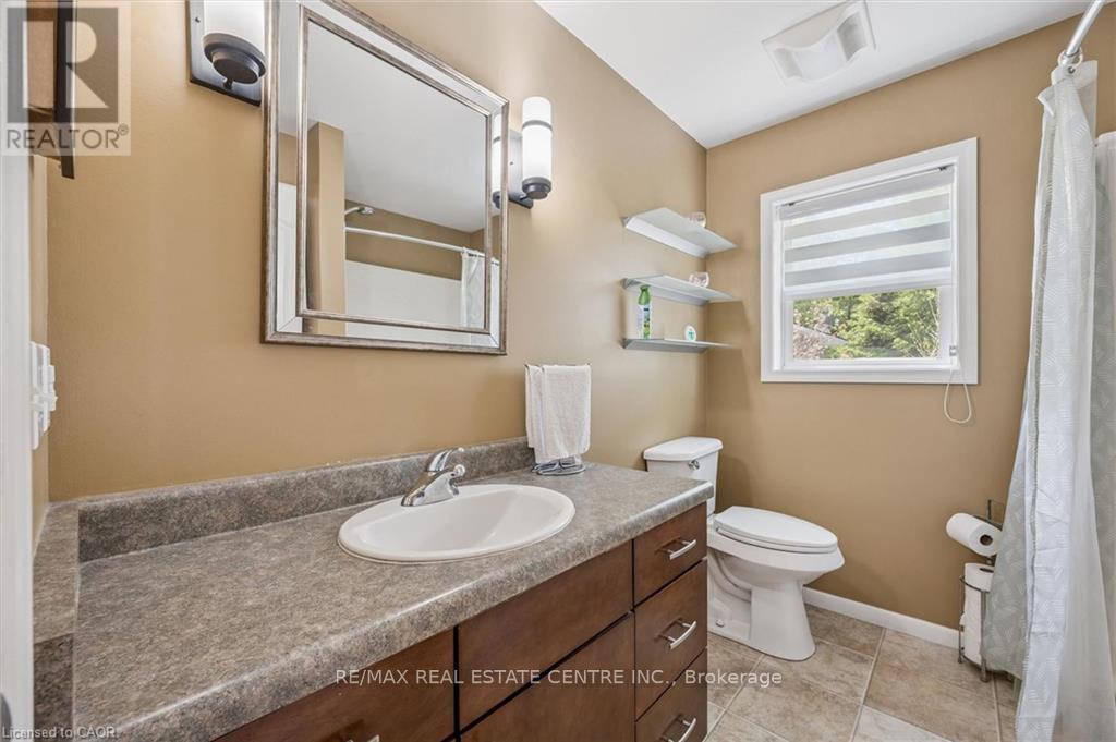 56 ASH AVENUE - 15