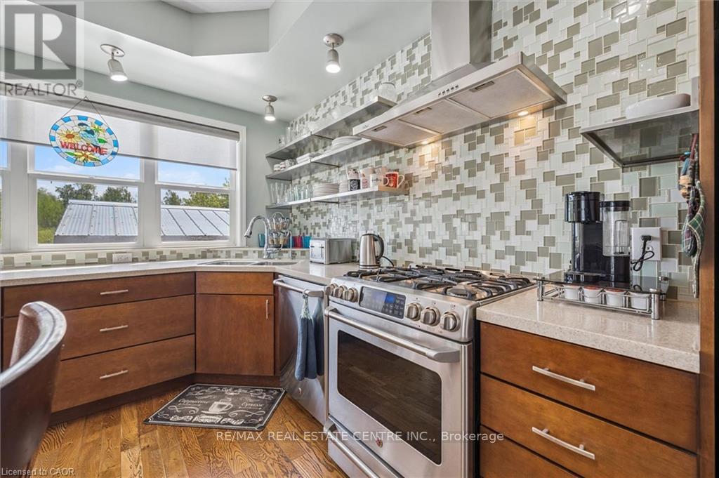 56 ASH AVENUE - 9