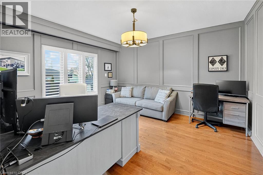 40 PARKWOOD Road - 18