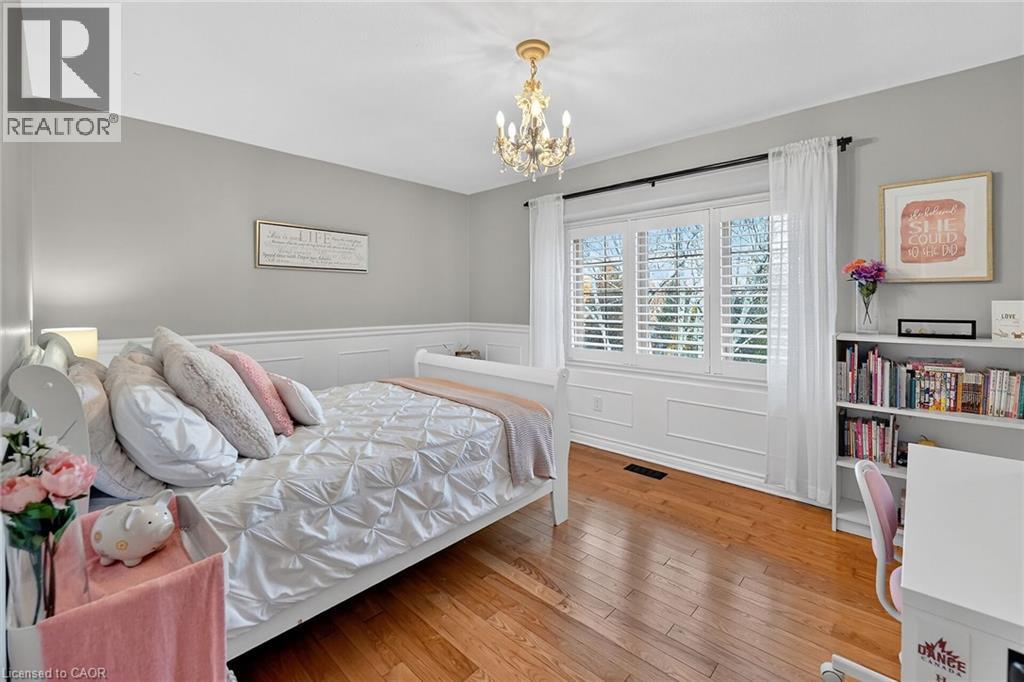 40 PARKWOOD Road - 37