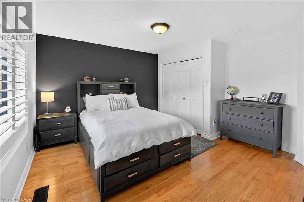 40 PARKWOOD Road - 36