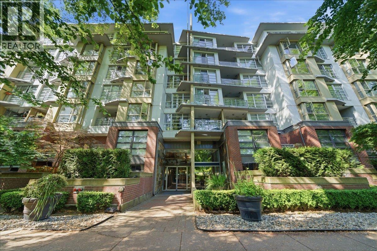 310 2137 10TH Avenue - main photo