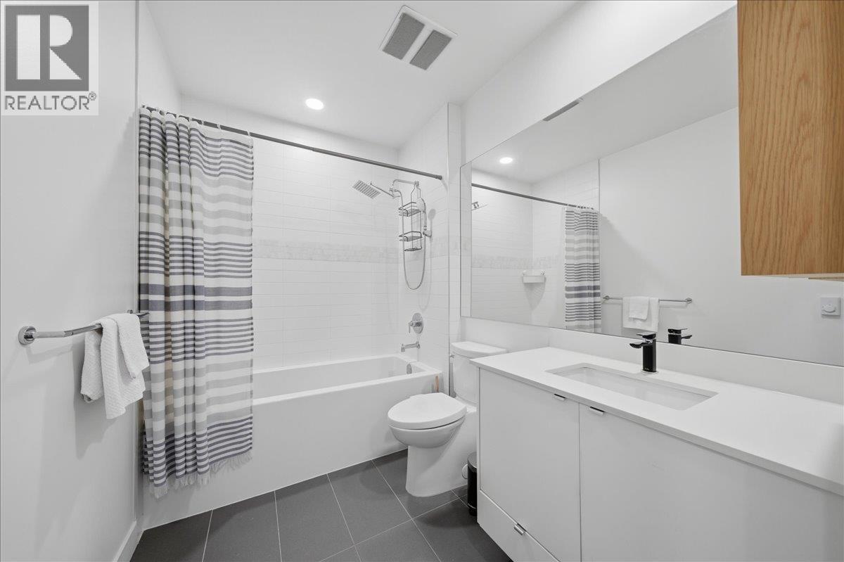 104 2345 RINDALL AVENUE, Port Coquitlam