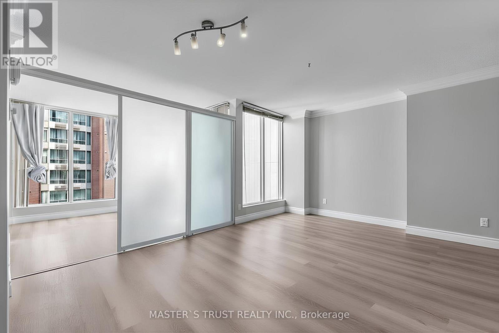 #1702 55 CENTRE AVENUE - 8