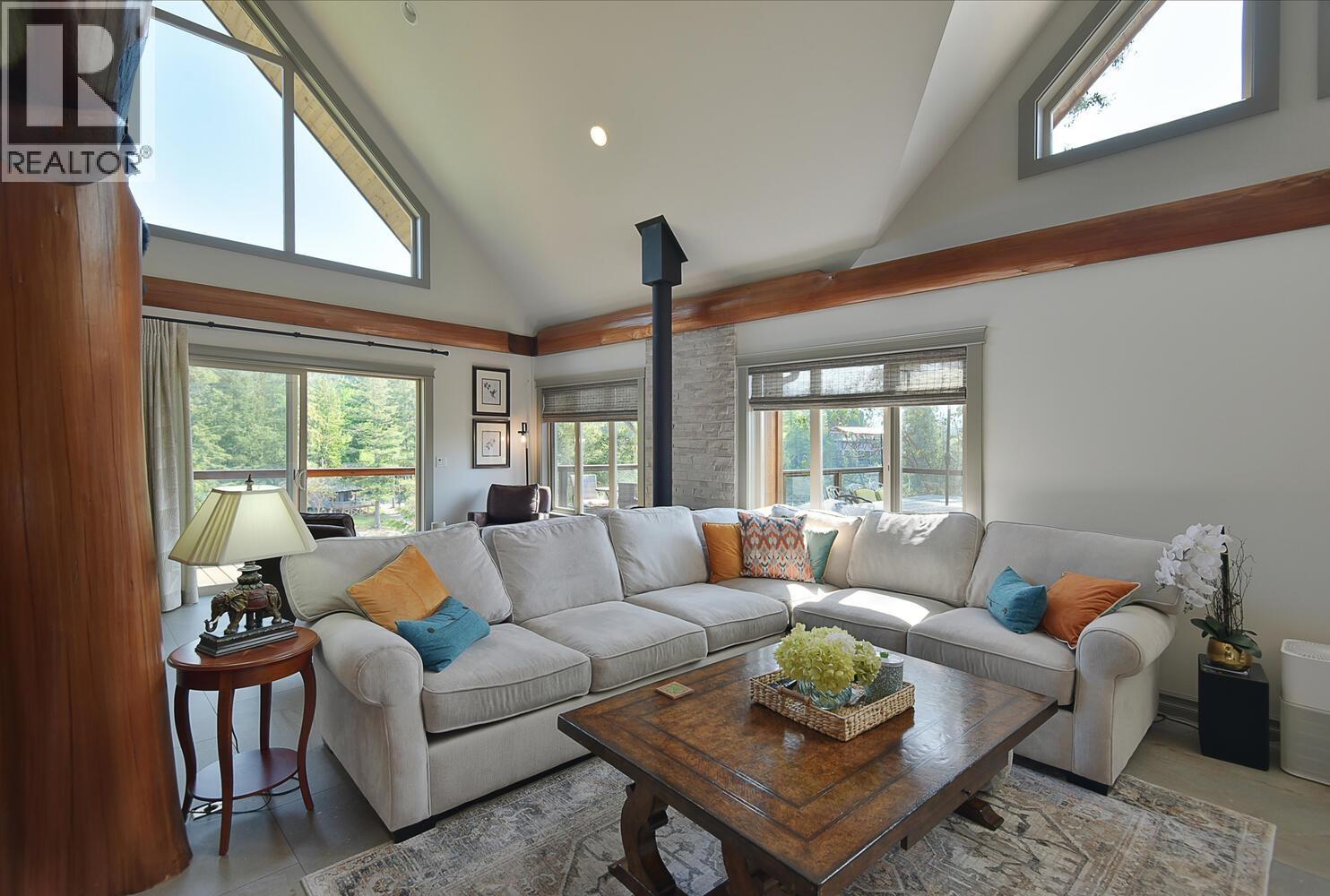 18 4622 SINCLAIR BAY Road - photo 2