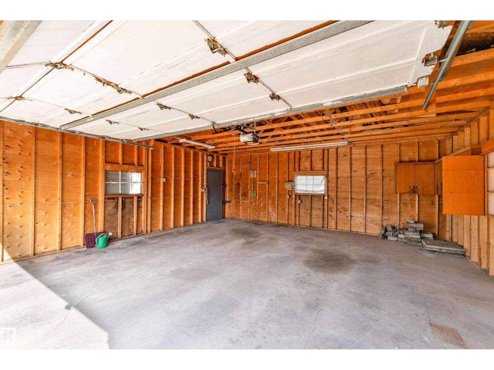 13116 128A AV NW - 32