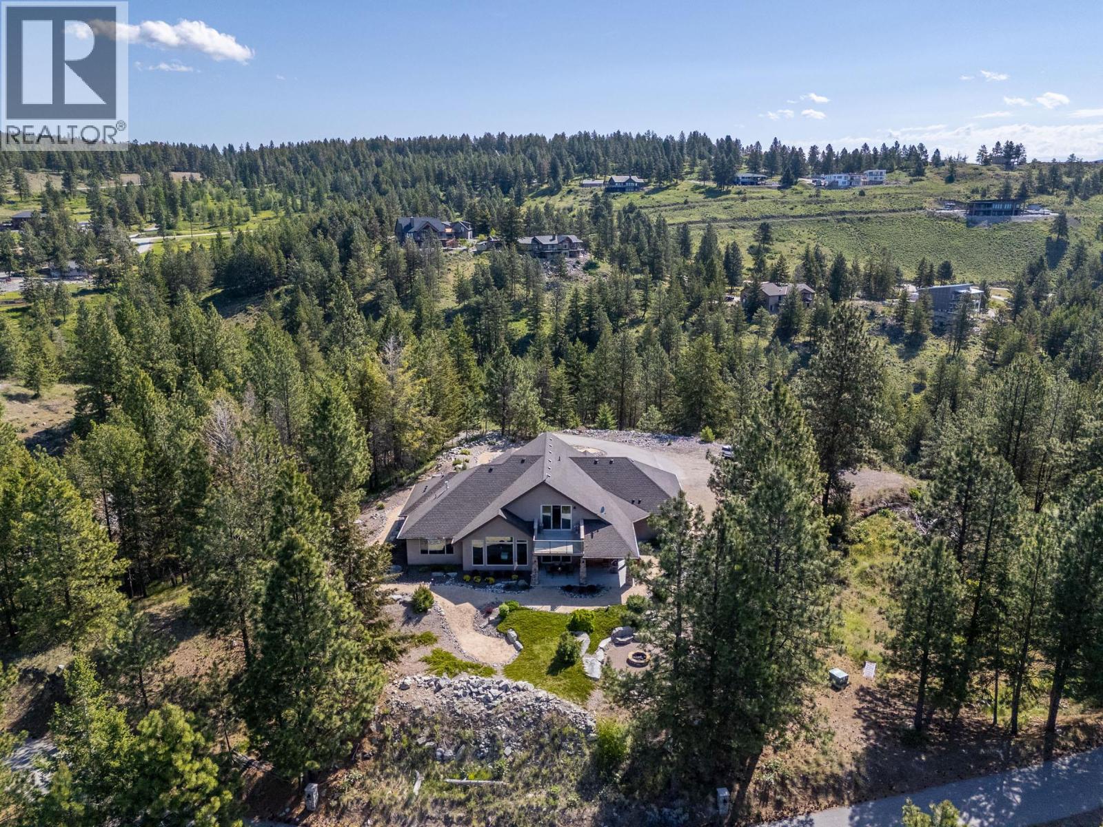 136 Falcon Place - 3