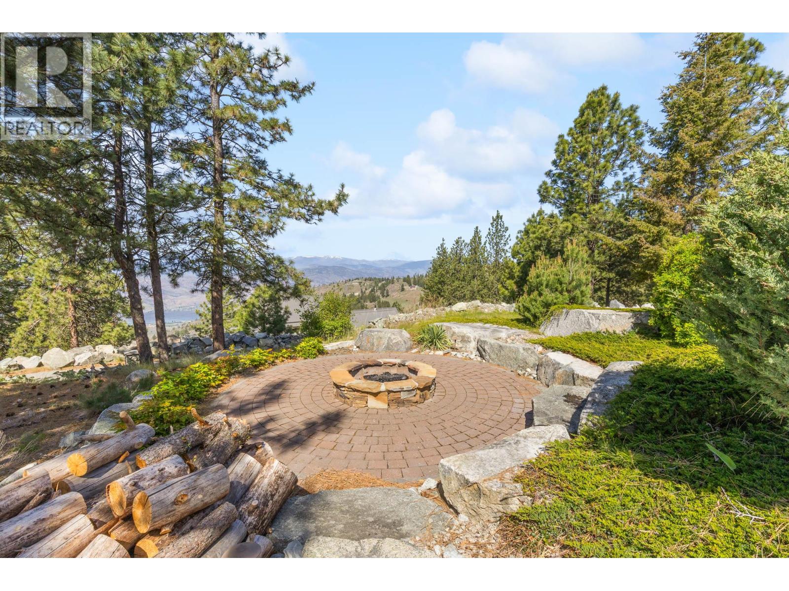 136 Falcon Place - 8