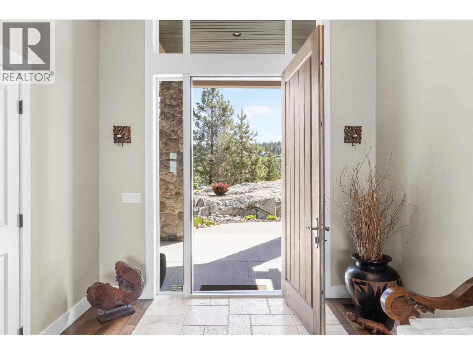 136 Falcon Place, Osoyoos