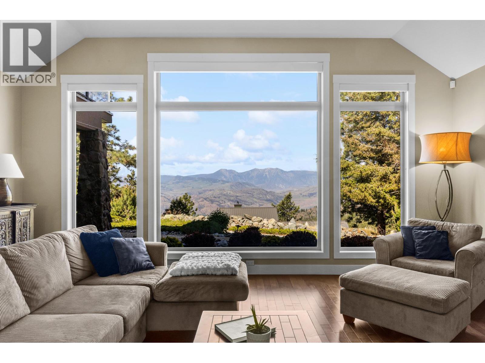 136 Falcon Place, Osoyoos