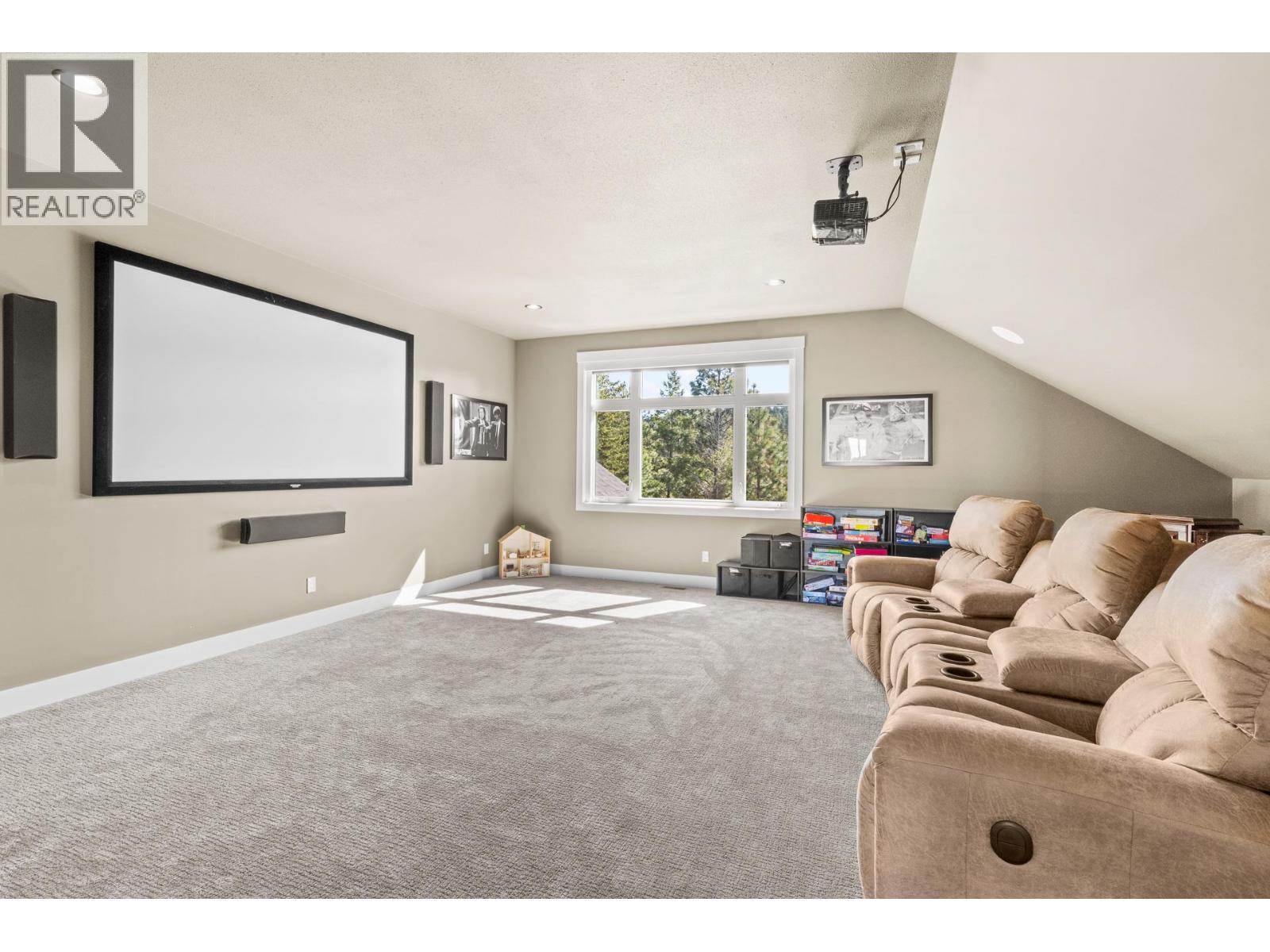 136 Falcon Place - 58