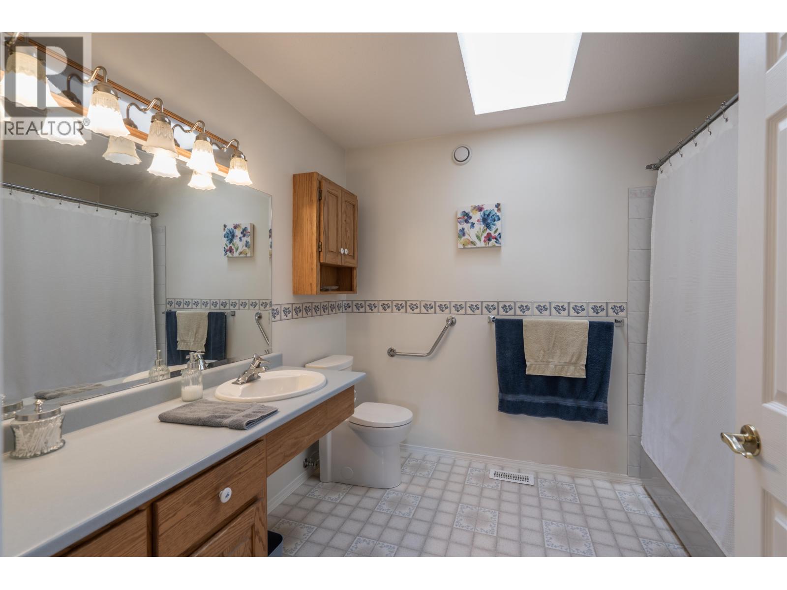 Photo 9 of 23 — 2274 CHURCHILL ROAD · Prince George, BC