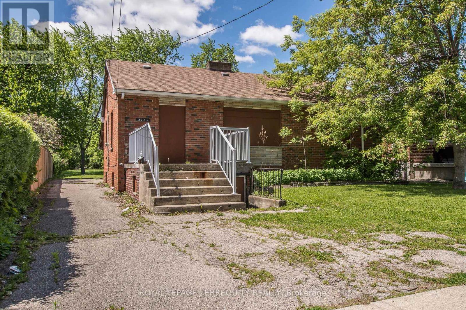 3056 PARKERHILL ROAD - 1