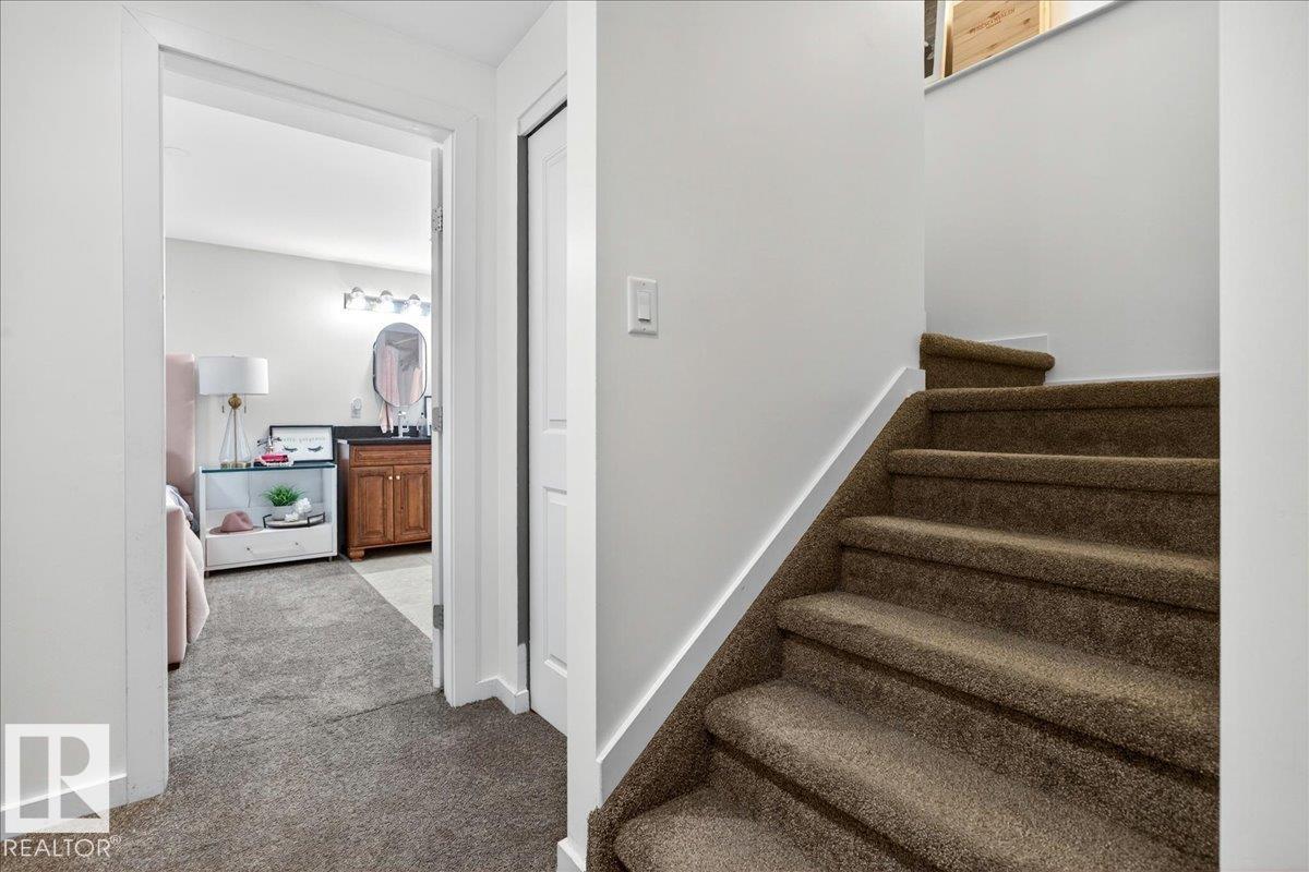 3934 160 AV NW - 35
