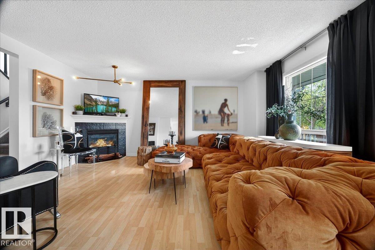 3934 160 AV NW - 9