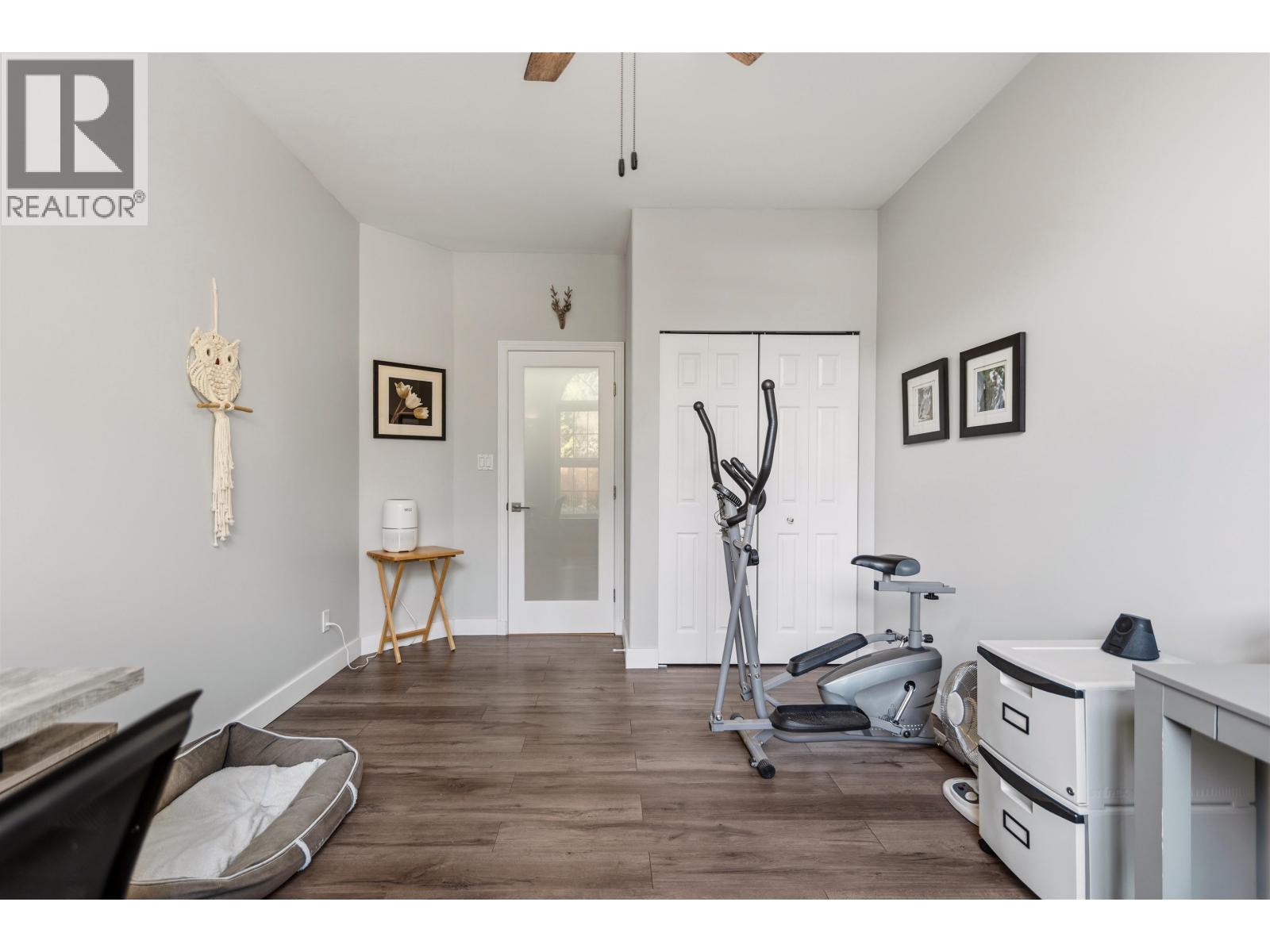8029 SOUTHWOOD ROAD, Halfmoon Bay