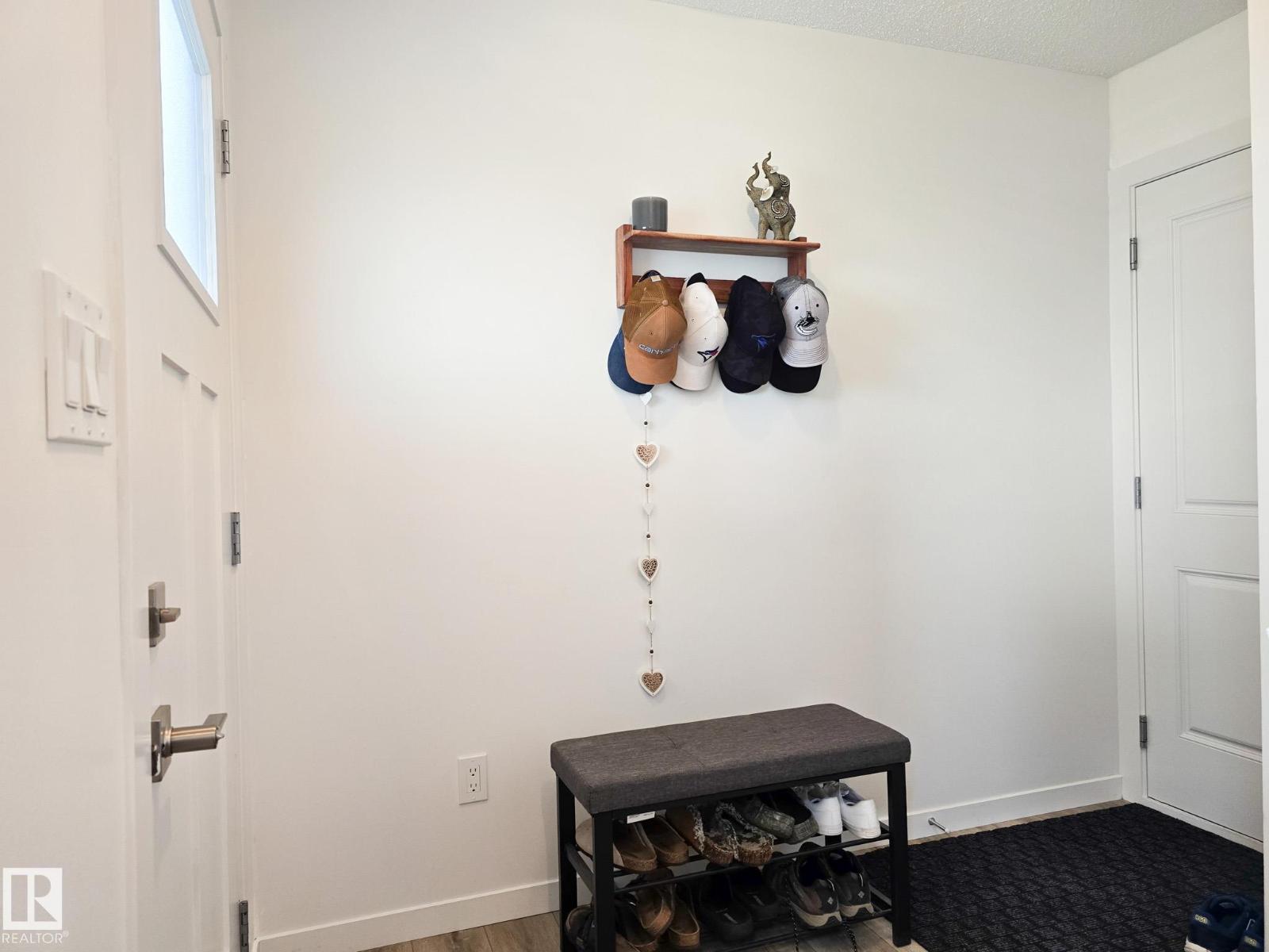 #70 50 MCLAUGHLIN DR - 3