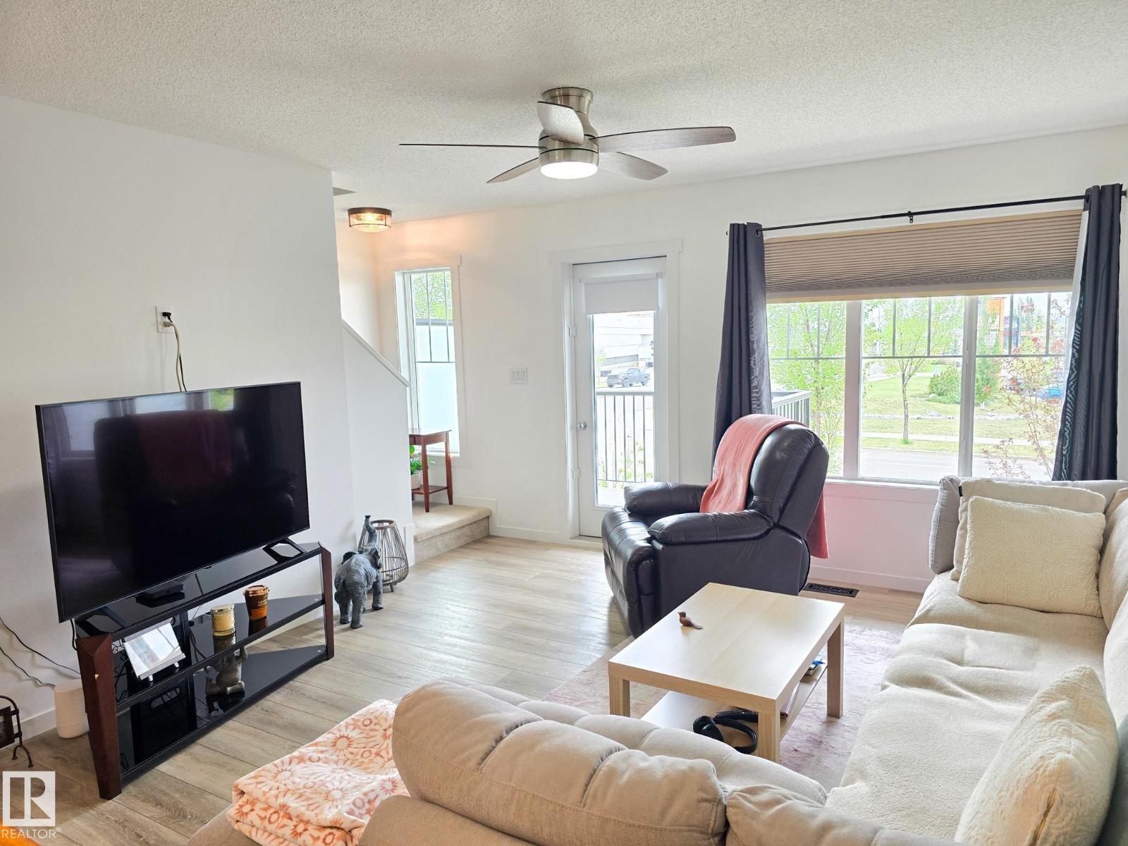 #70 50 MCLAUGHLIN DR - 16