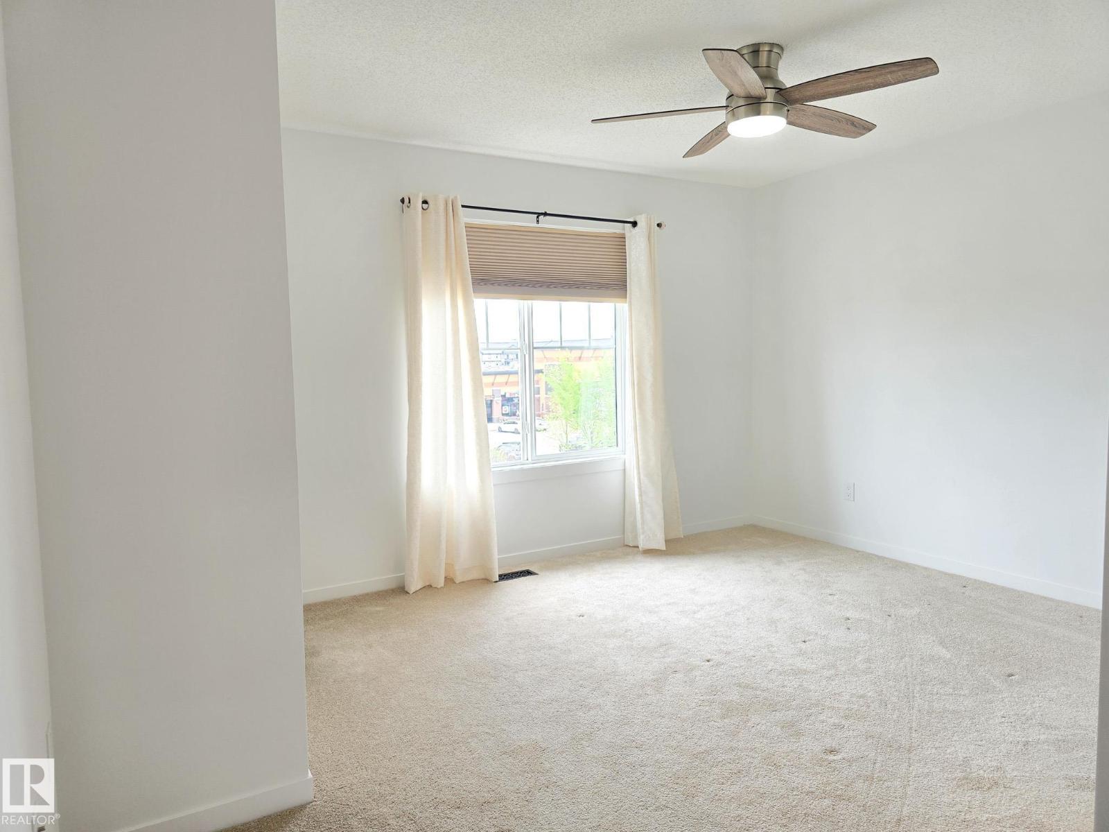 #70 50 MCLAUGHLIN DR - 24