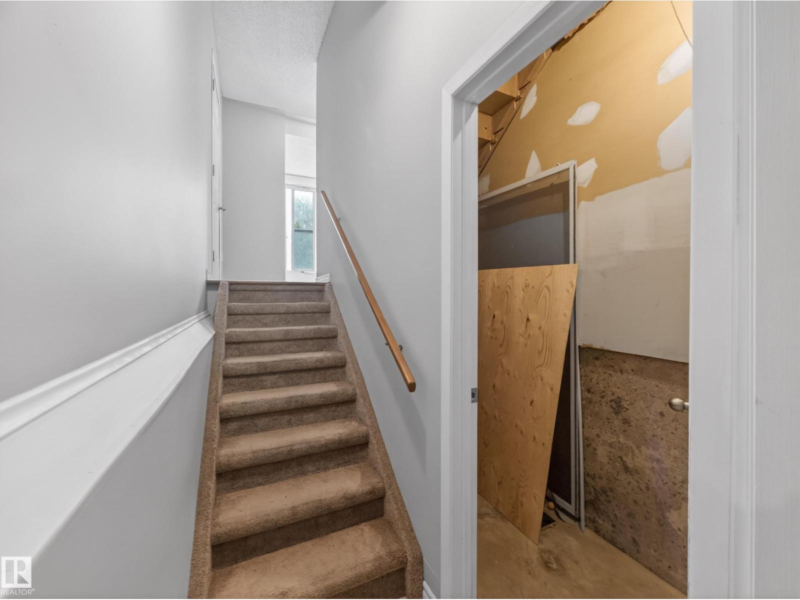 17092 67 AV NW - 36
