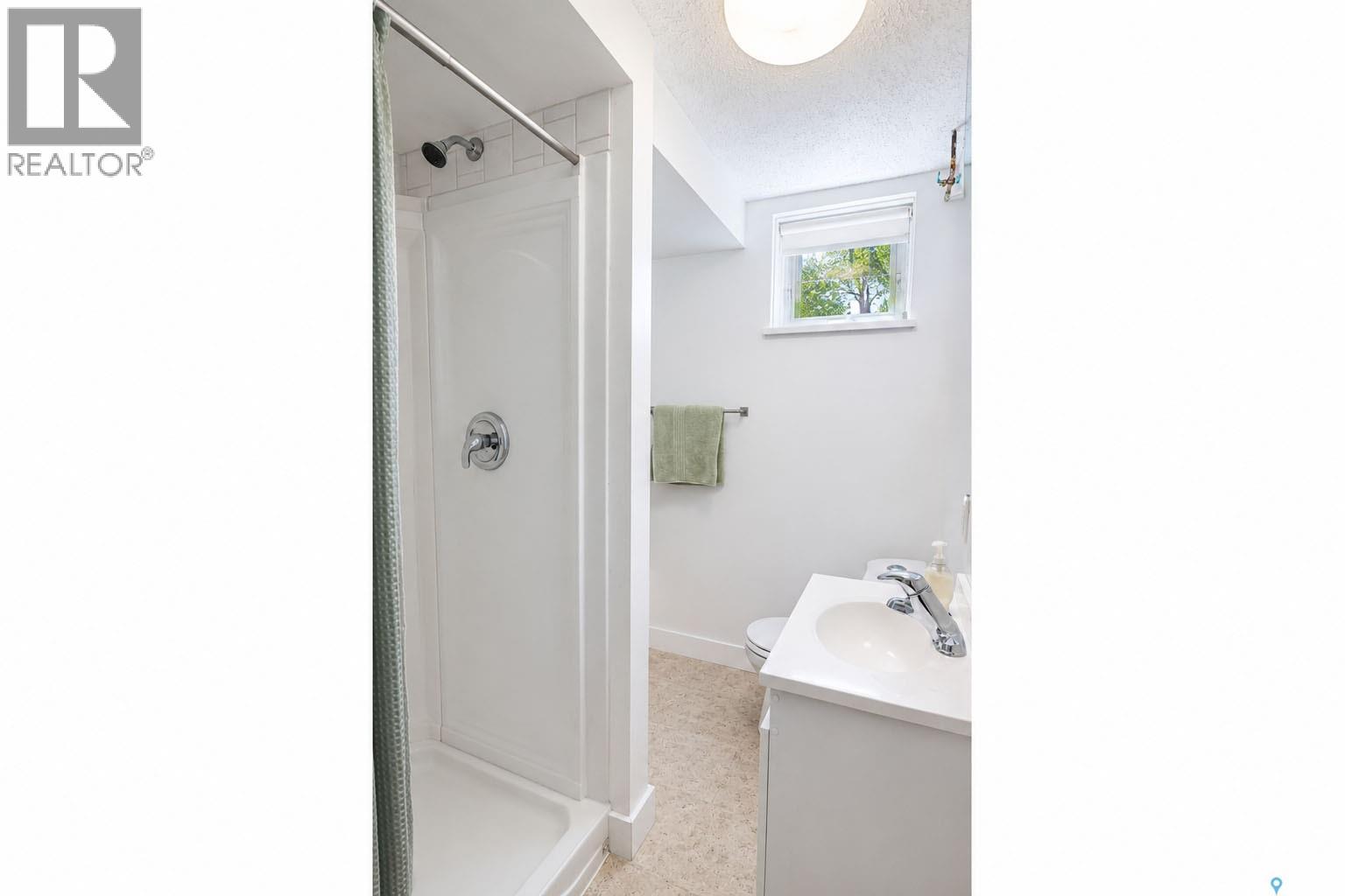 201 8th STREET E — photo 12