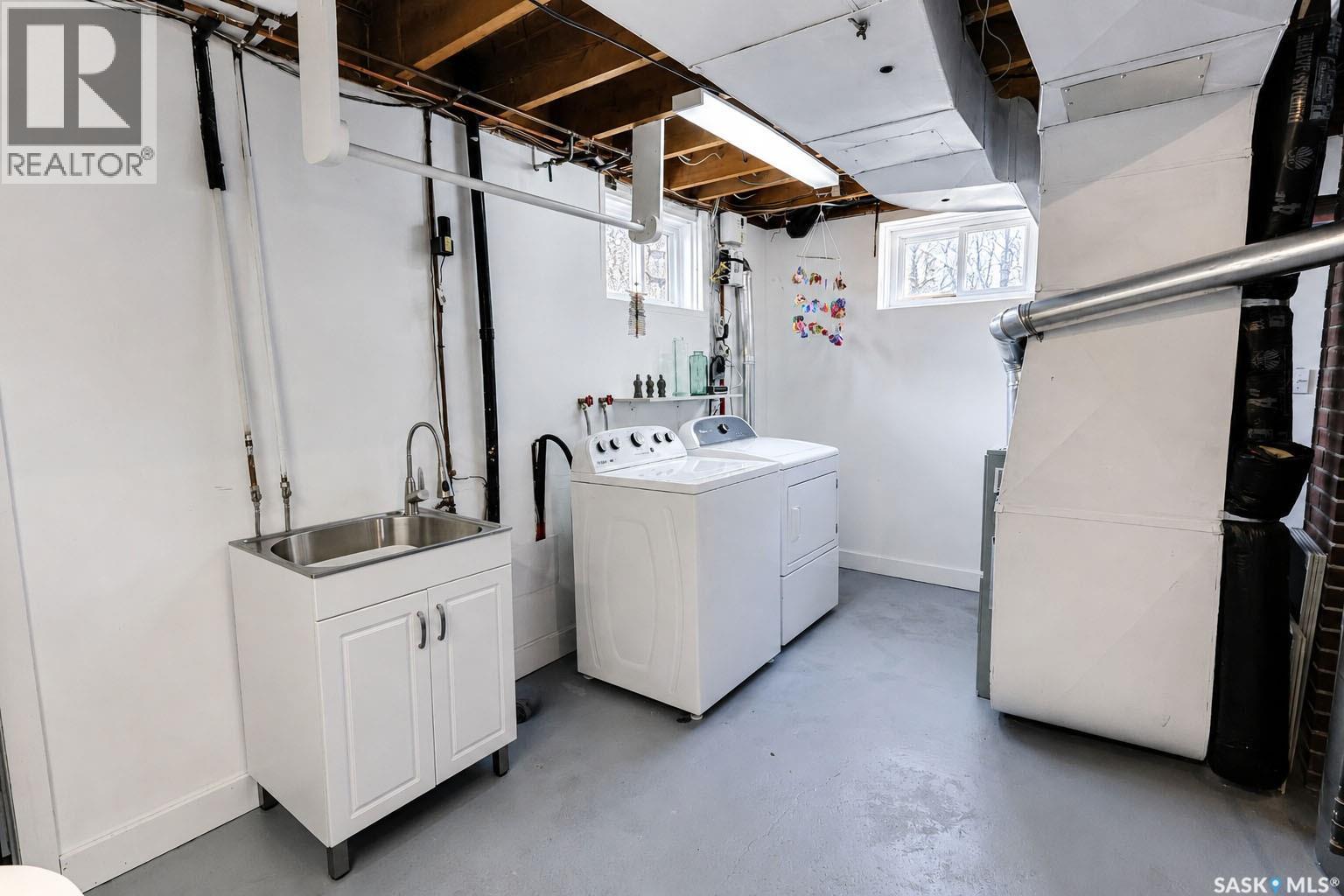 201 8th STREET E — photo 13