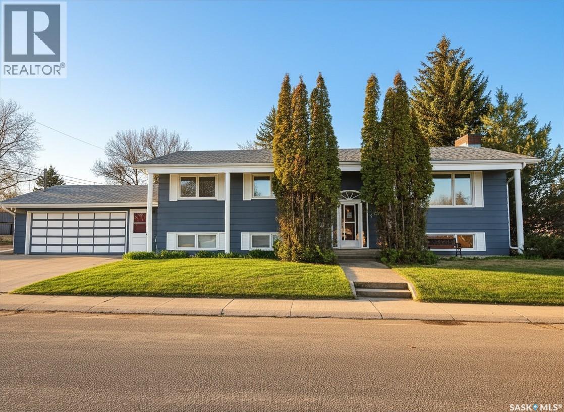 720 Whyte AVENUE - 1