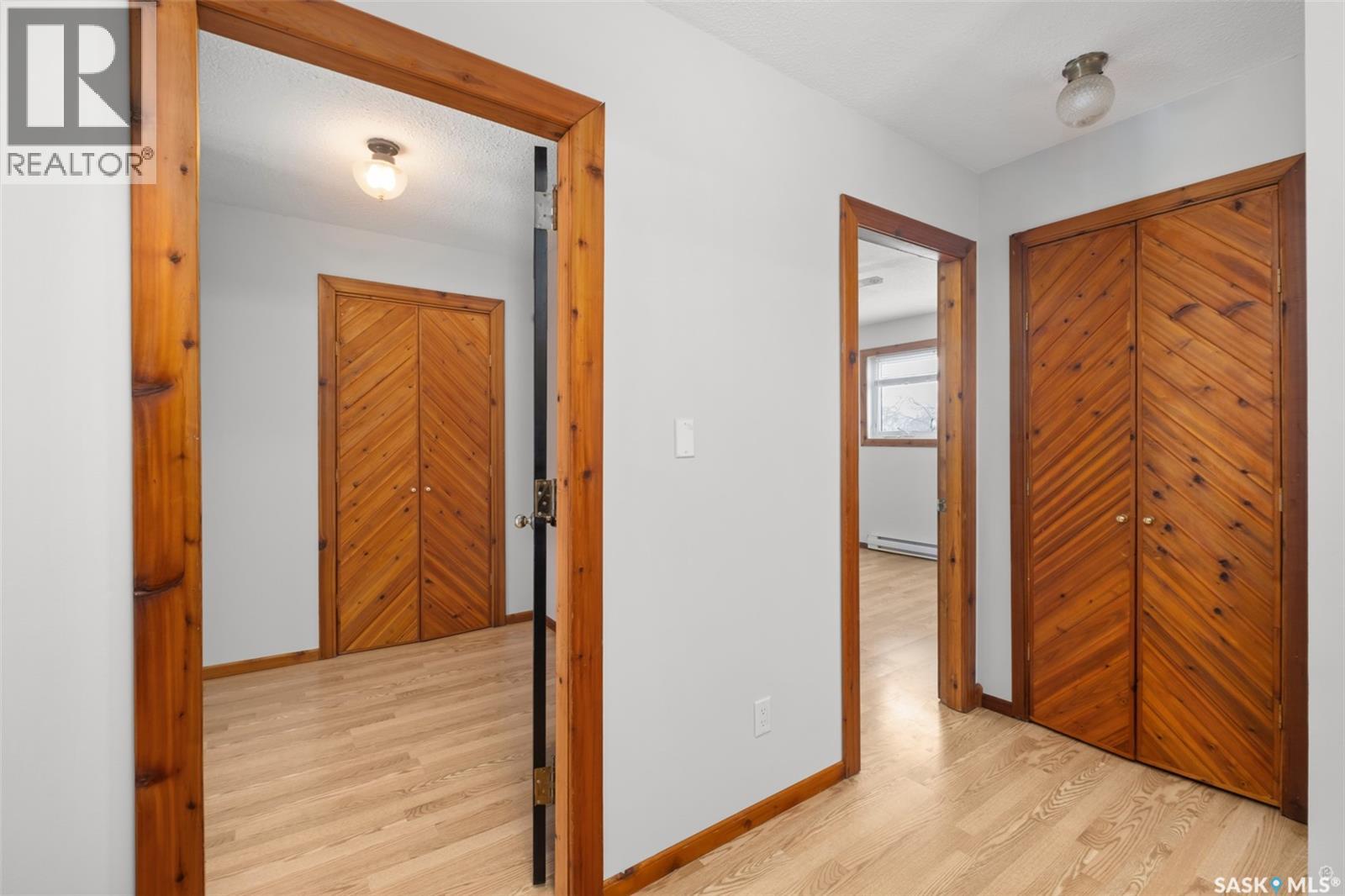 1027 4th STREET E - 15