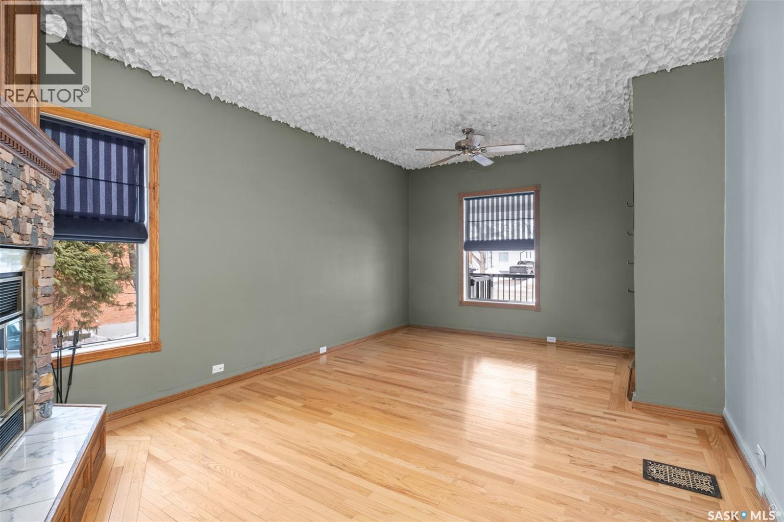 1027 4th STREET E - Image 3