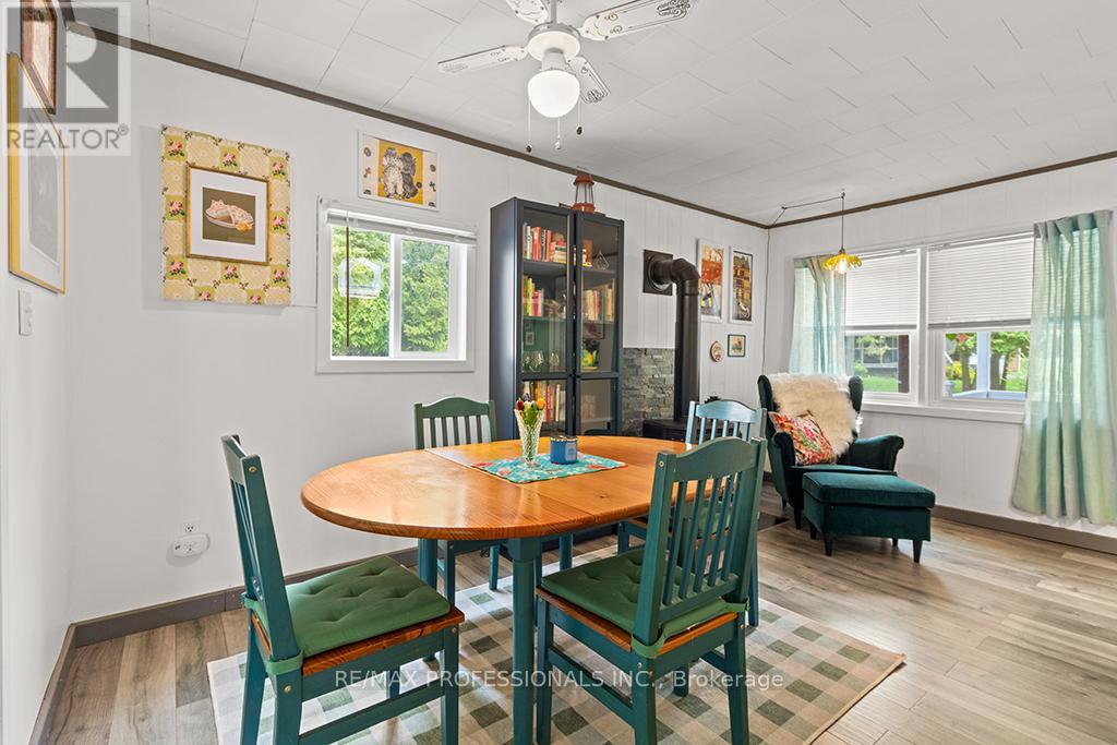 23 WOODSTOCK AVENUE - 11