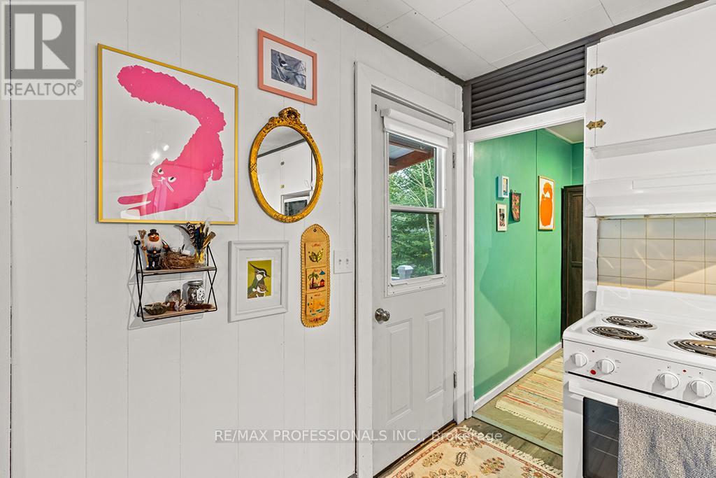 23 WOODSTOCK AVENUE - 21