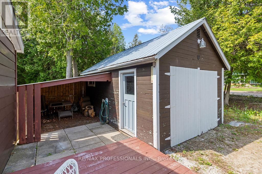 23 WOODSTOCK AVENUE - 24