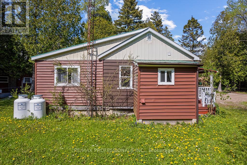 23 WOODSTOCK AVENUE - 25