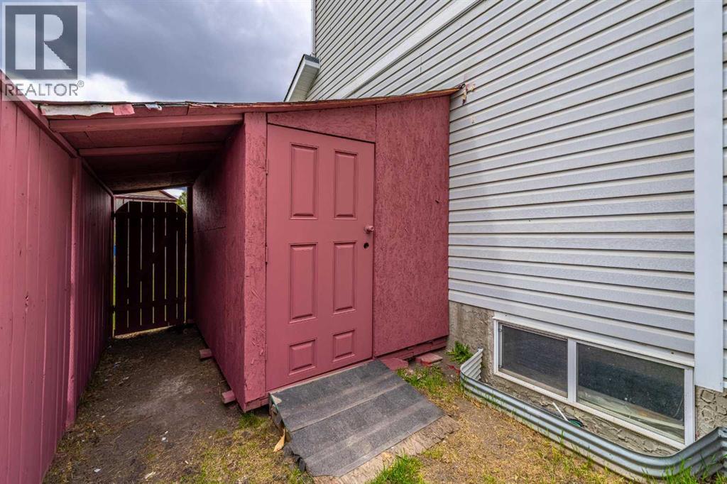 286 Martha's Manor NE - 39