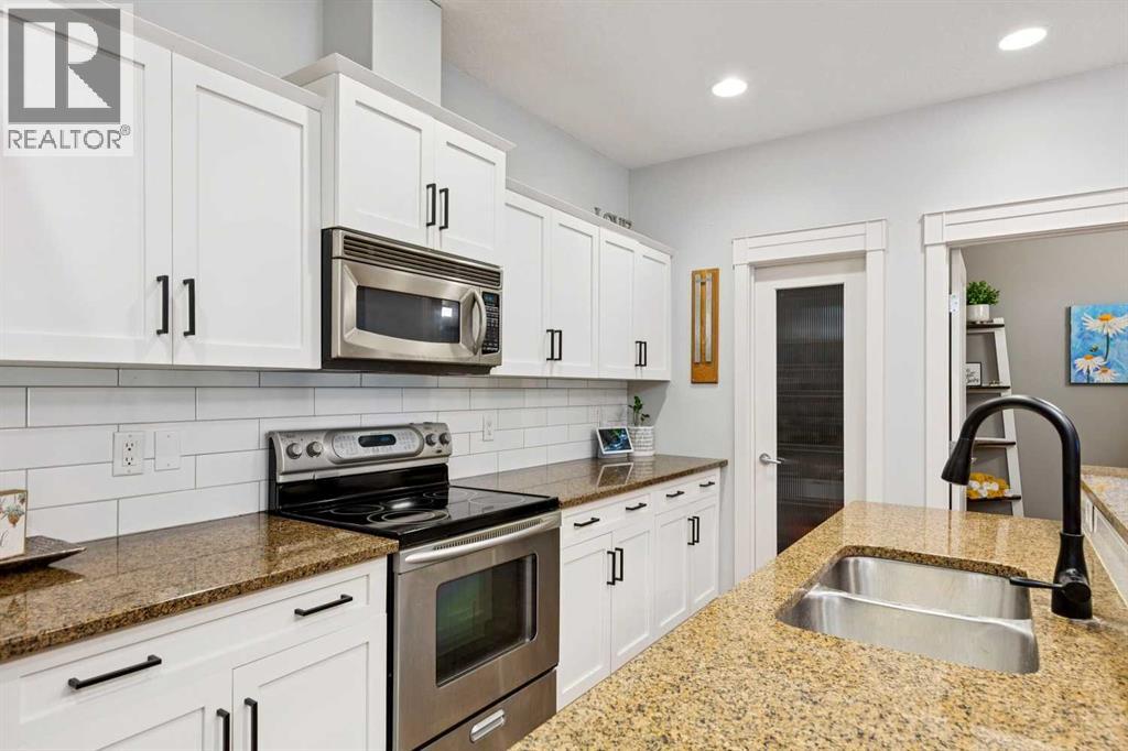 #1 528 34 Street NW - 16