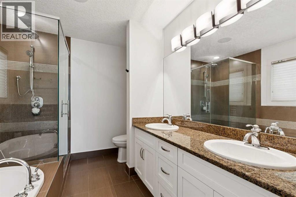 #1 528 34 Street NW - 23