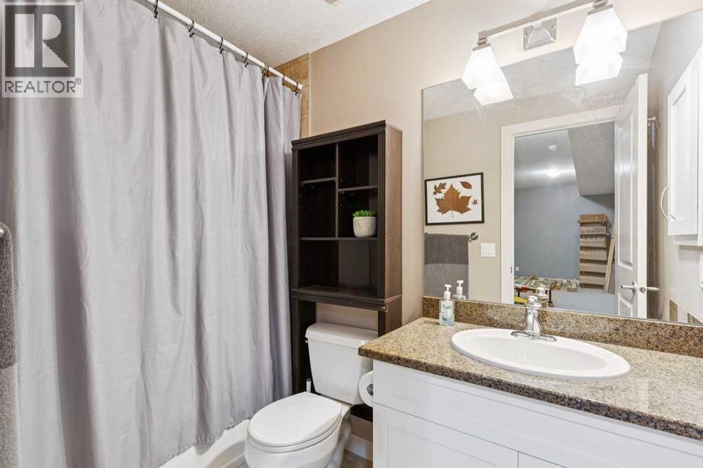 #1 528 34 Street NW - 36