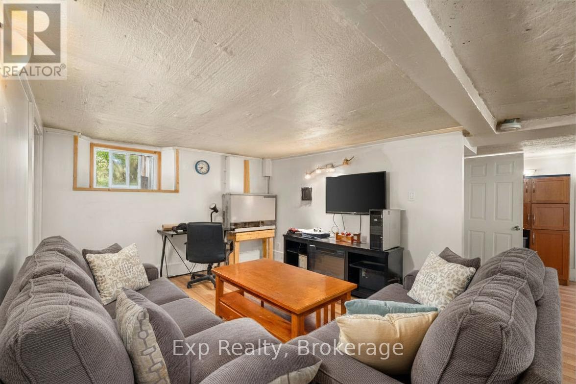 8699 OLD HASTING ROAD - 29