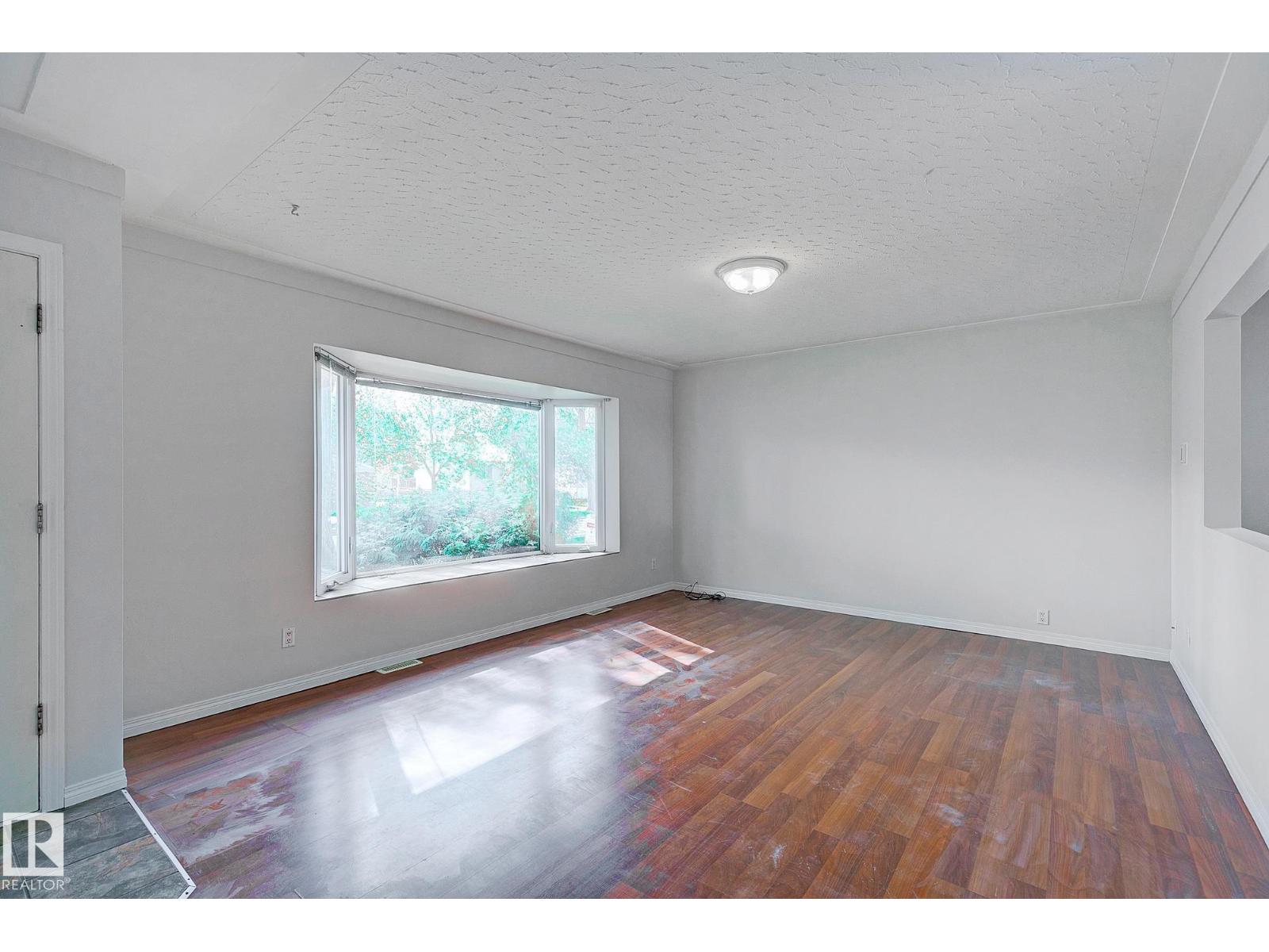 11930 56 ST NW - Image 2