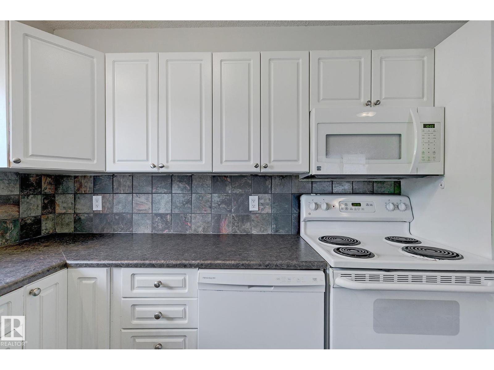 11930 56 ST NW - 8